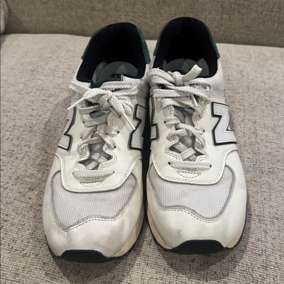 574 Green & White New Balance sneakers size 12 - Picture 3 of 5